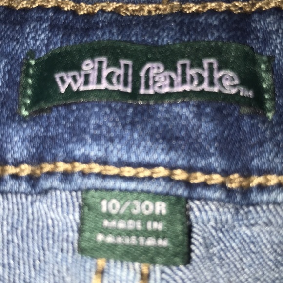 Juniors and petite - Picture 6 of 7